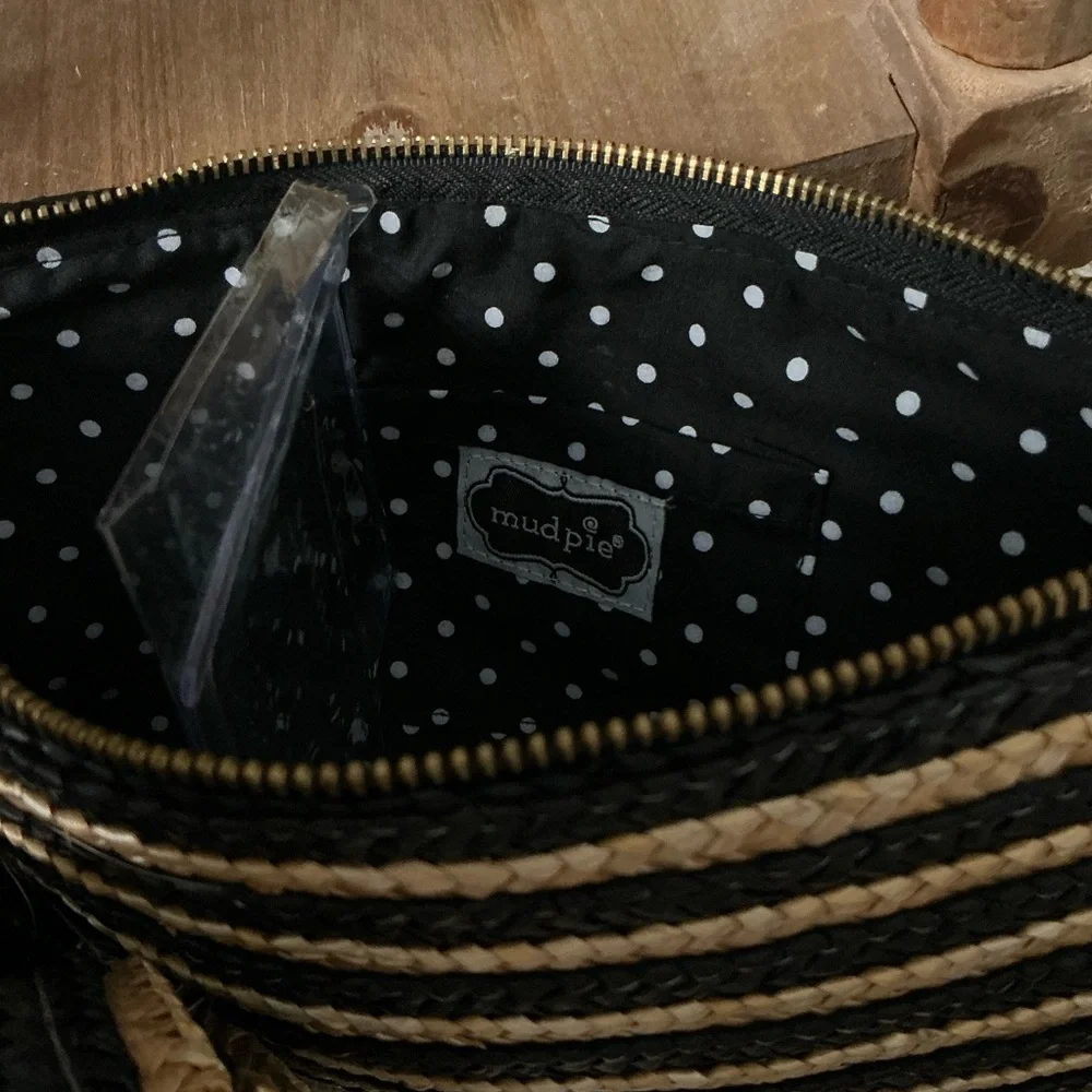 Mud Pie Floral Straw Clutch